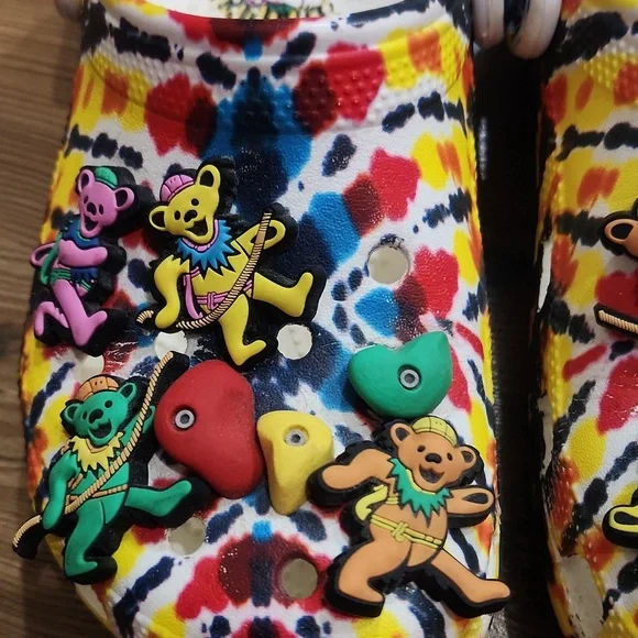 Crocs Rare Grateful Dead X Chinatown Market Tie Dye Dancing Bear Jibits W7 M5 - Picture 6 of 10